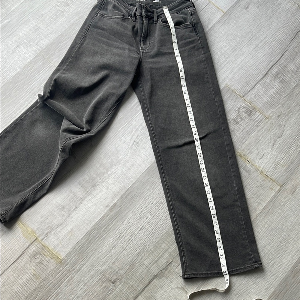 Black Relaxed Fit Jeans, size 2 short. - Picture 9 of 10